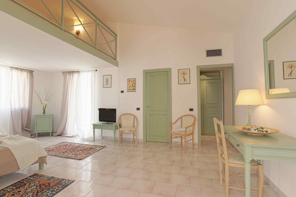Hotel Puntamajata Realmonte Habitación foto